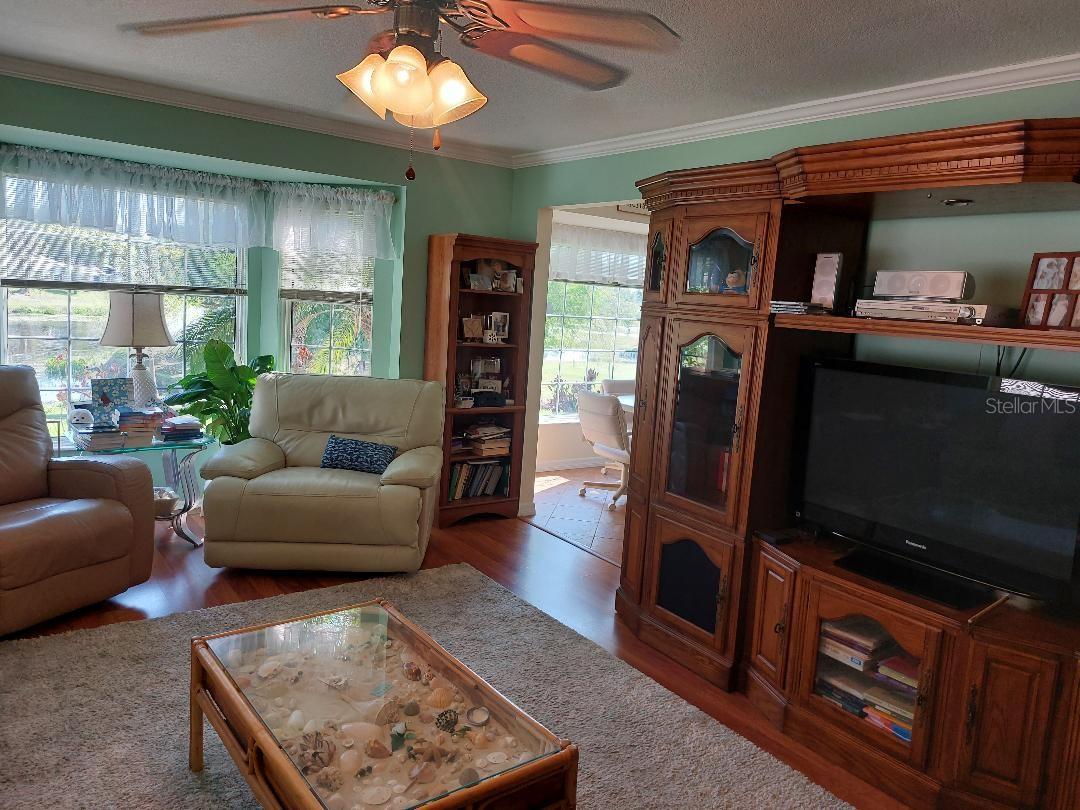 1207 GILLESPIE DR N, PALM HARBOR, FL, 34684