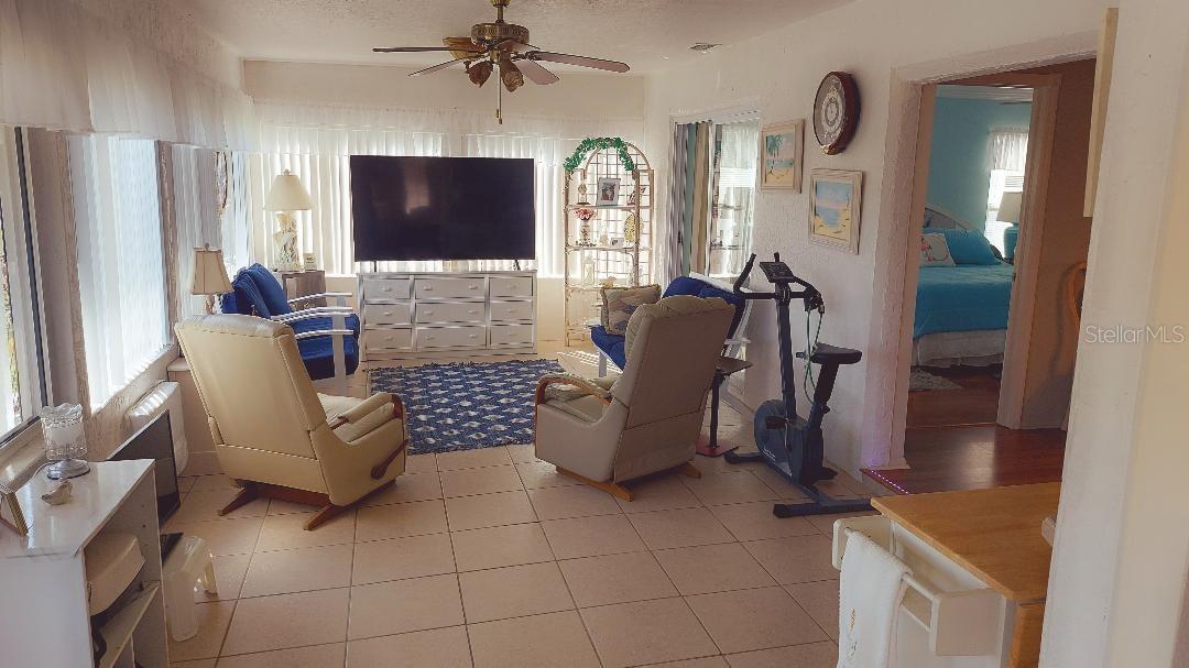 1207 GILLESPIE DR N, PALM HARBOR, FL, 34684