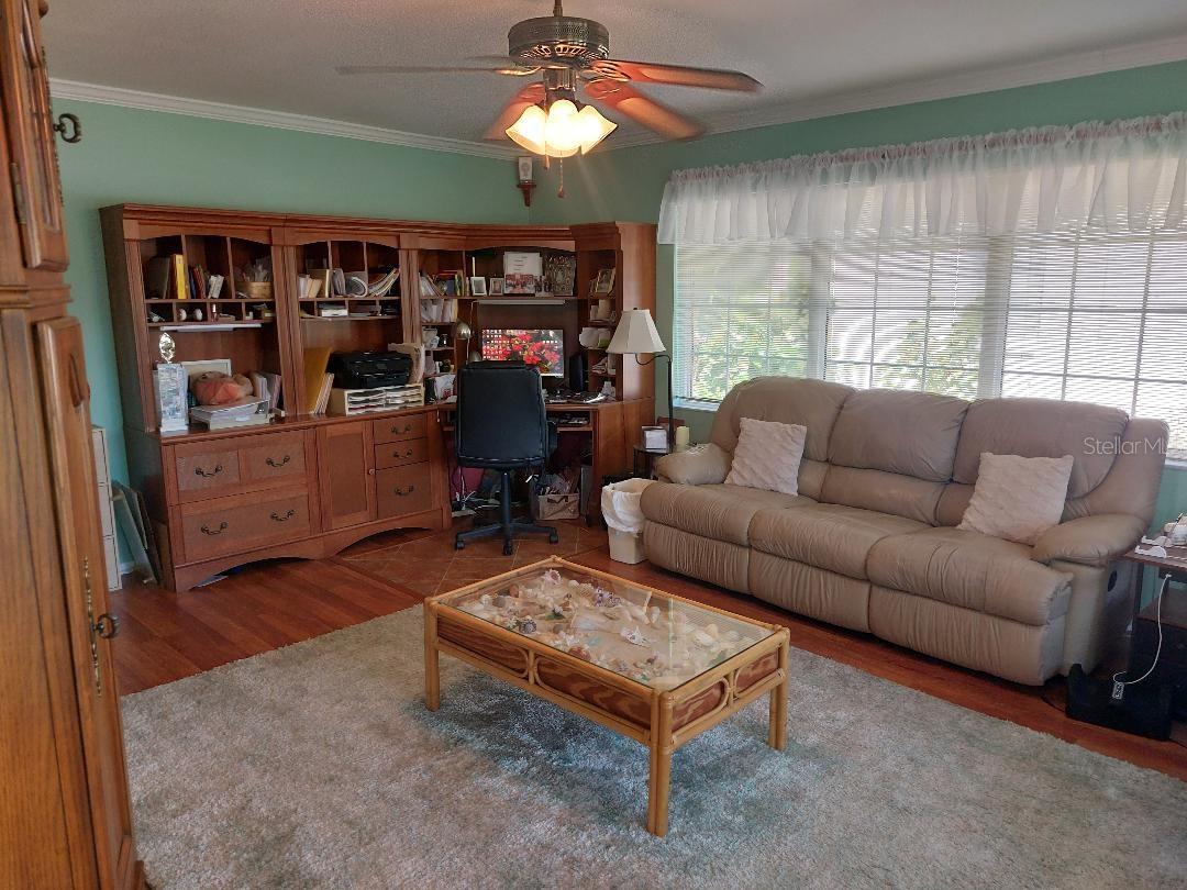 1207 GILLESPIE DR N, PALM HARBOR, FL, 34684