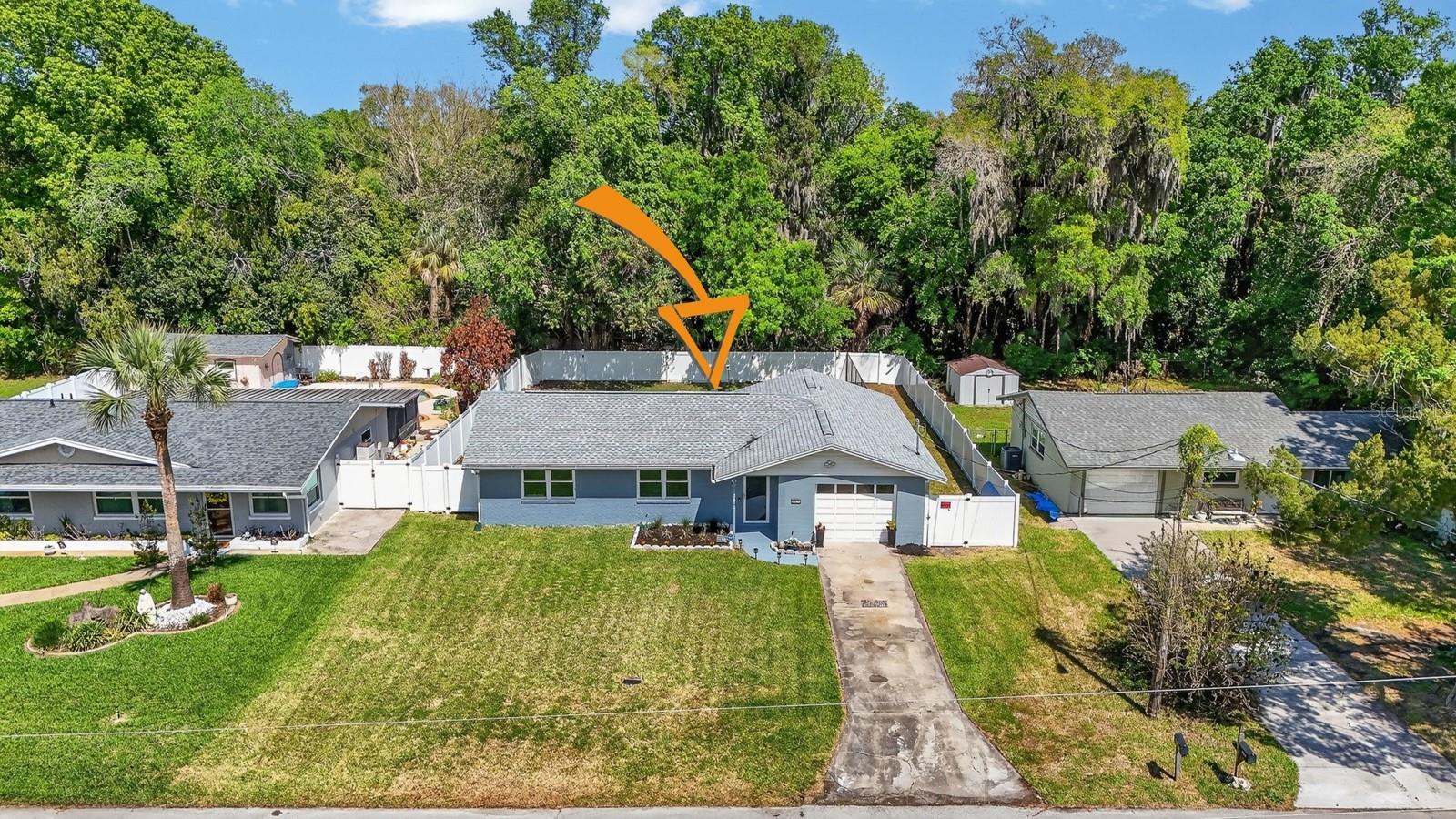 327 LONDON RD, DAYTONA BEACH, FL, 32117