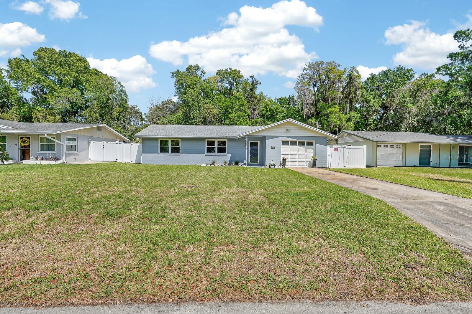 327 LONDON RD, DAYTONA BEACH, FL, 32117