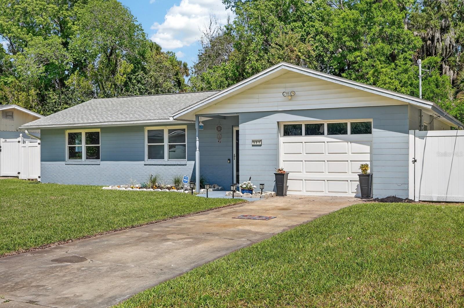 327 LONDON RD, DAYTONA BEACH, FL, 32117