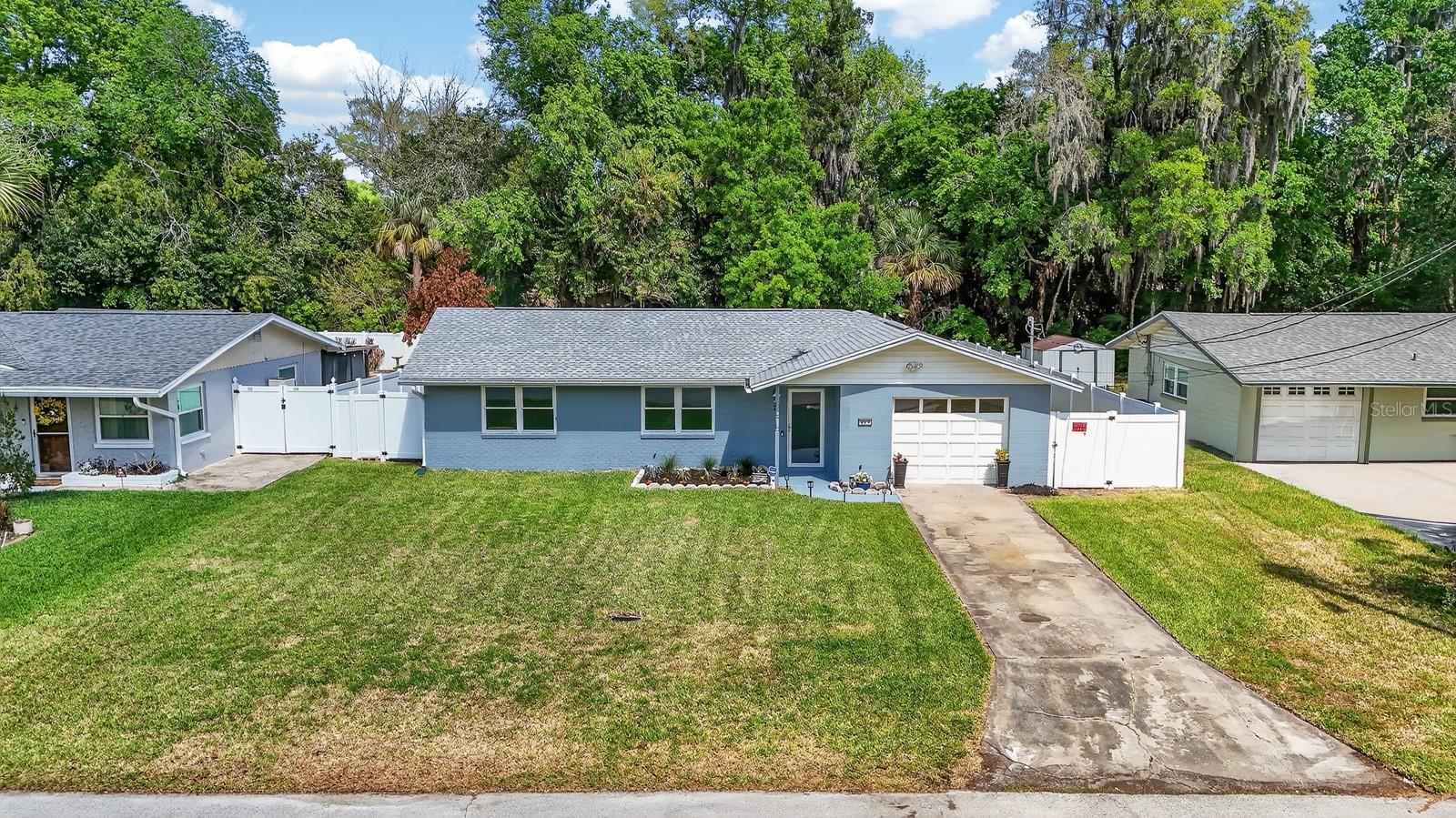 327 LONDON RD, DAYTONA BEACH, FL, 32117