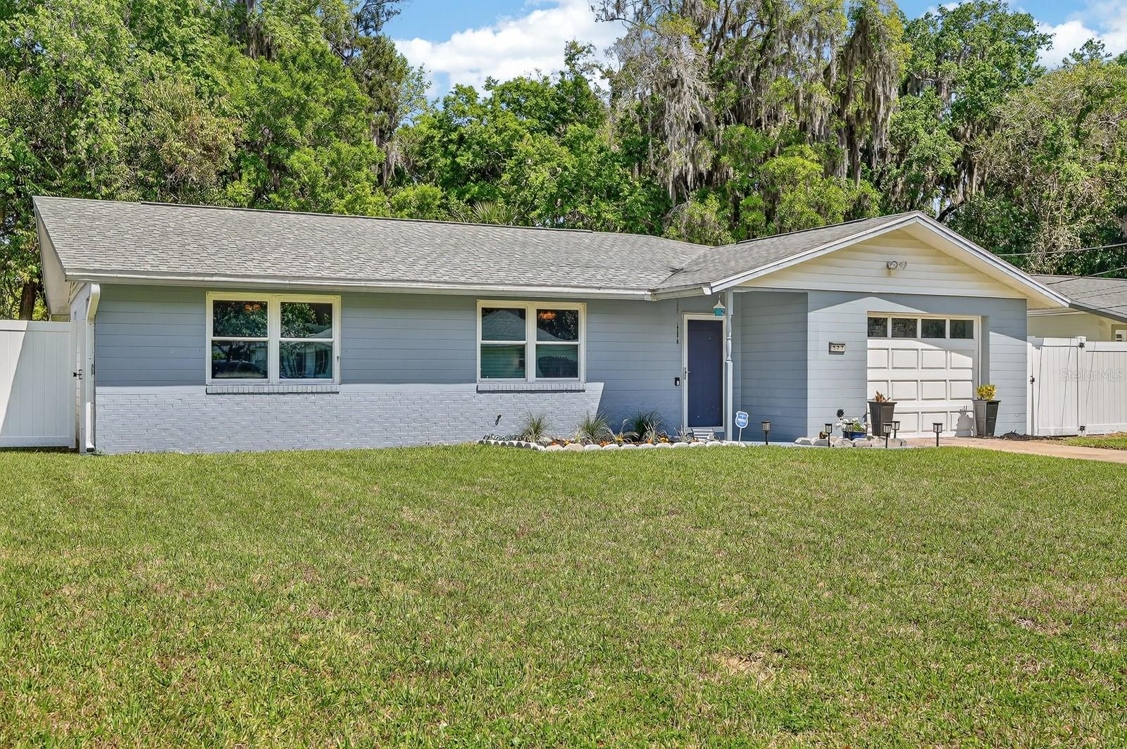 327 LONDON RD, DAYTONA BEACH, FL, 32117