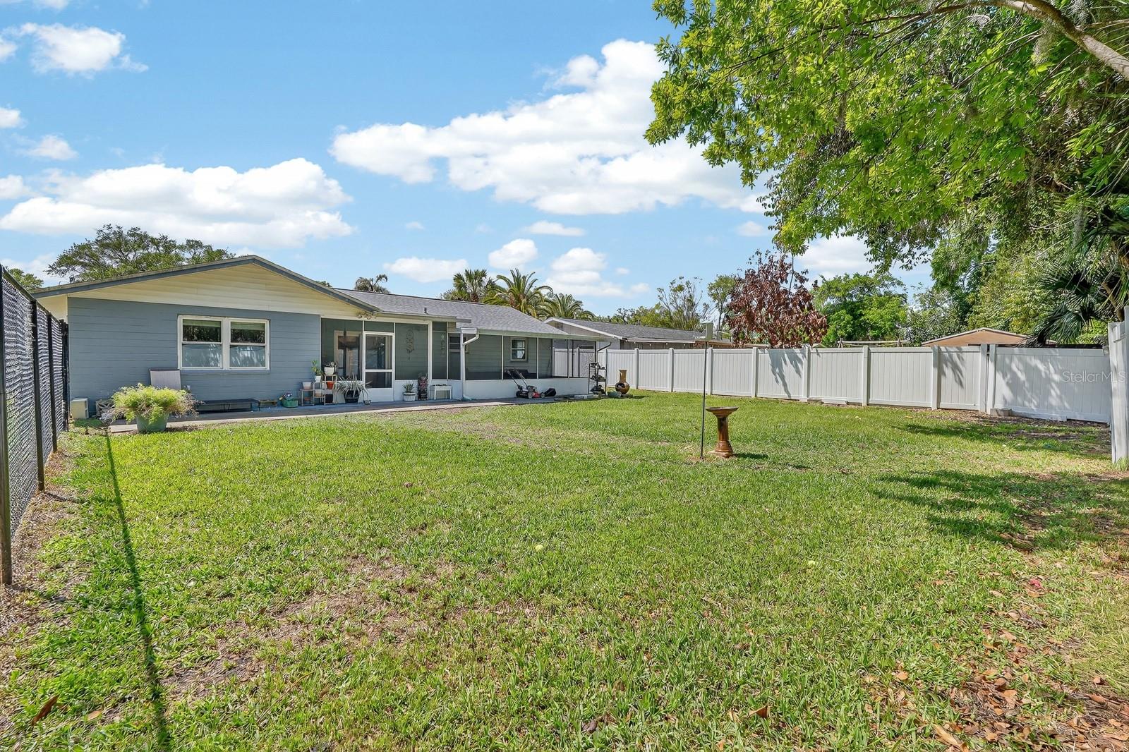 327 LONDON RD, DAYTONA BEACH, FL, 32117