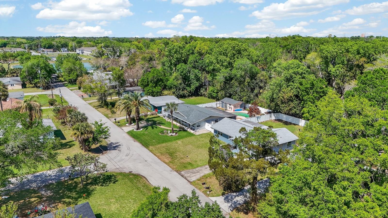 327 LONDON RD, DAYTONA BEACH, FL, 32117