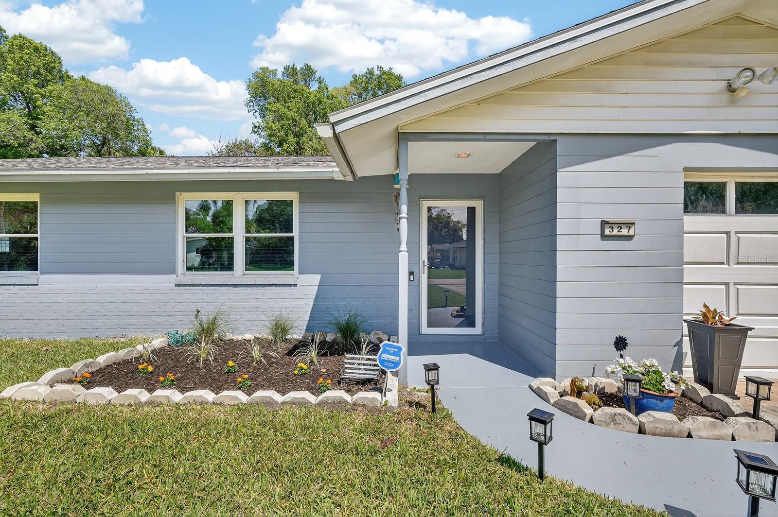 327 LONDON RD, DAYTONA BEACH, FL, 32117