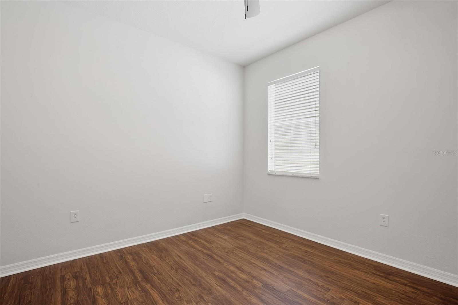 5917 WEDGEFIELD DR, ZEPHYRHILLS, FL, 33541