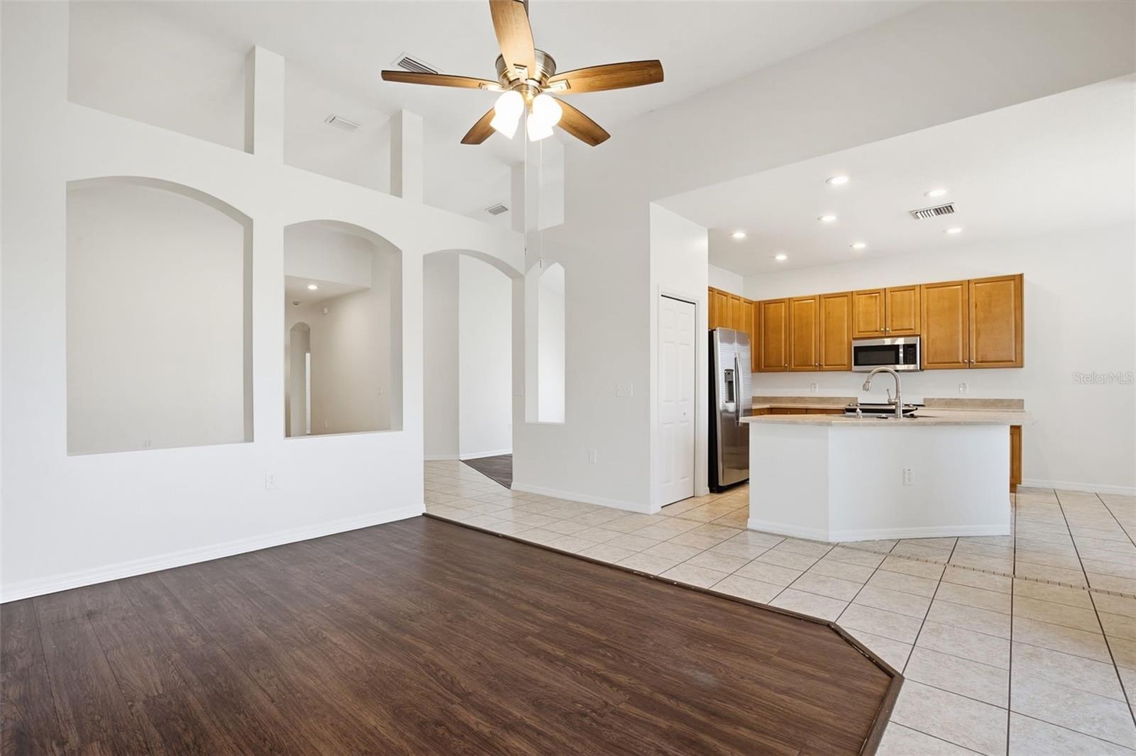 5917 WEDGEFIELD DR, ZEPHYRHILLS, FL, 33541