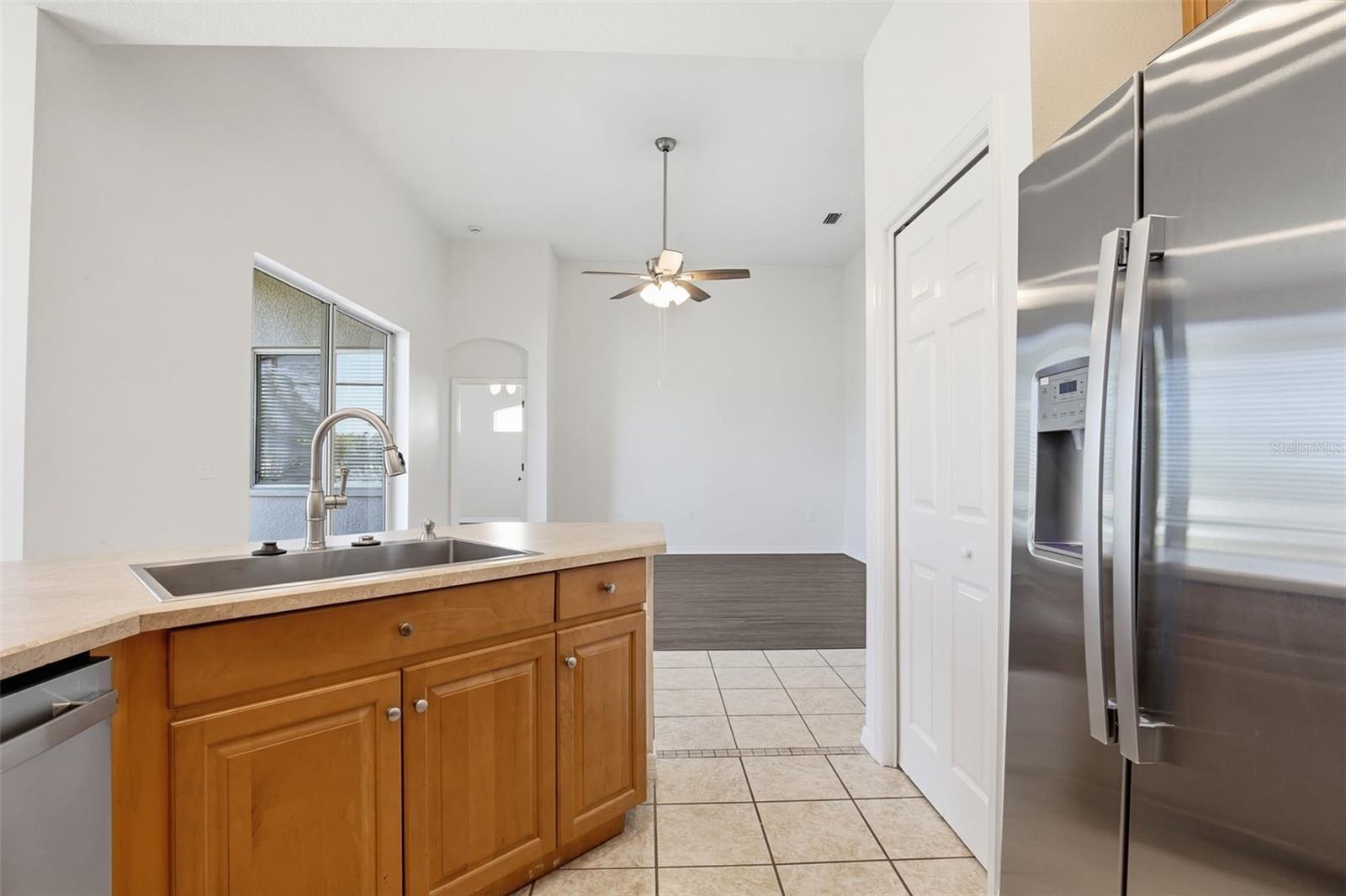 5917 WEDGEFIELD DR, ZEPHYRHILLS, FL, 33541