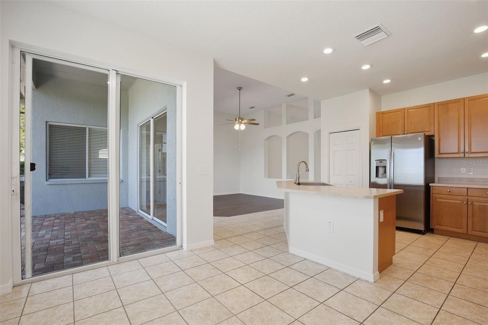 5917 WEDGEFIELD DR, ZEPHYRHILLS, FL, 33541