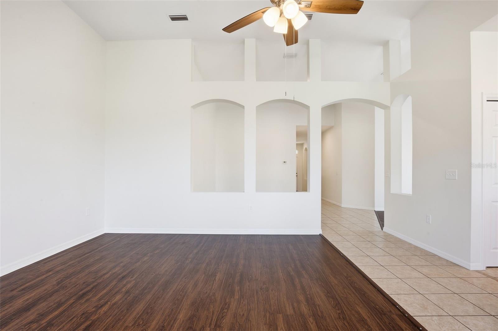 5917 WEDGEFIELD DR, ZEPHYRHILLS, FL, 33541
