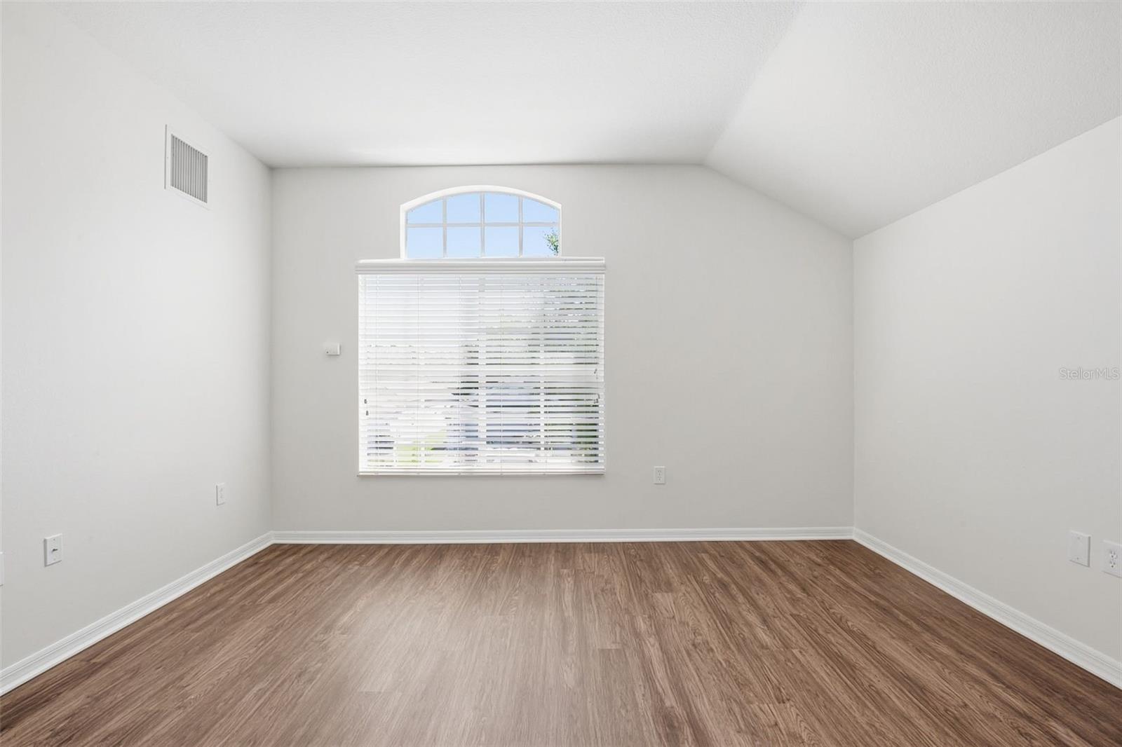 5917 WEDGEFIELD DR, ZEPHYRHILLS, FL, 33541