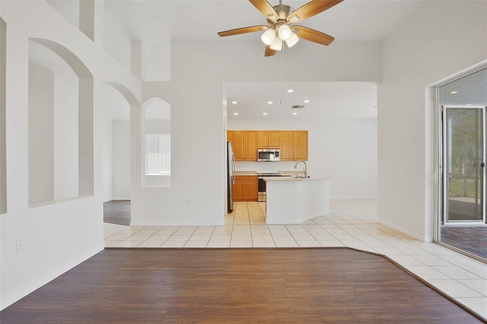 5917 WEDGEFIELD DR, ZEPHYRHILLS, FL, 33541