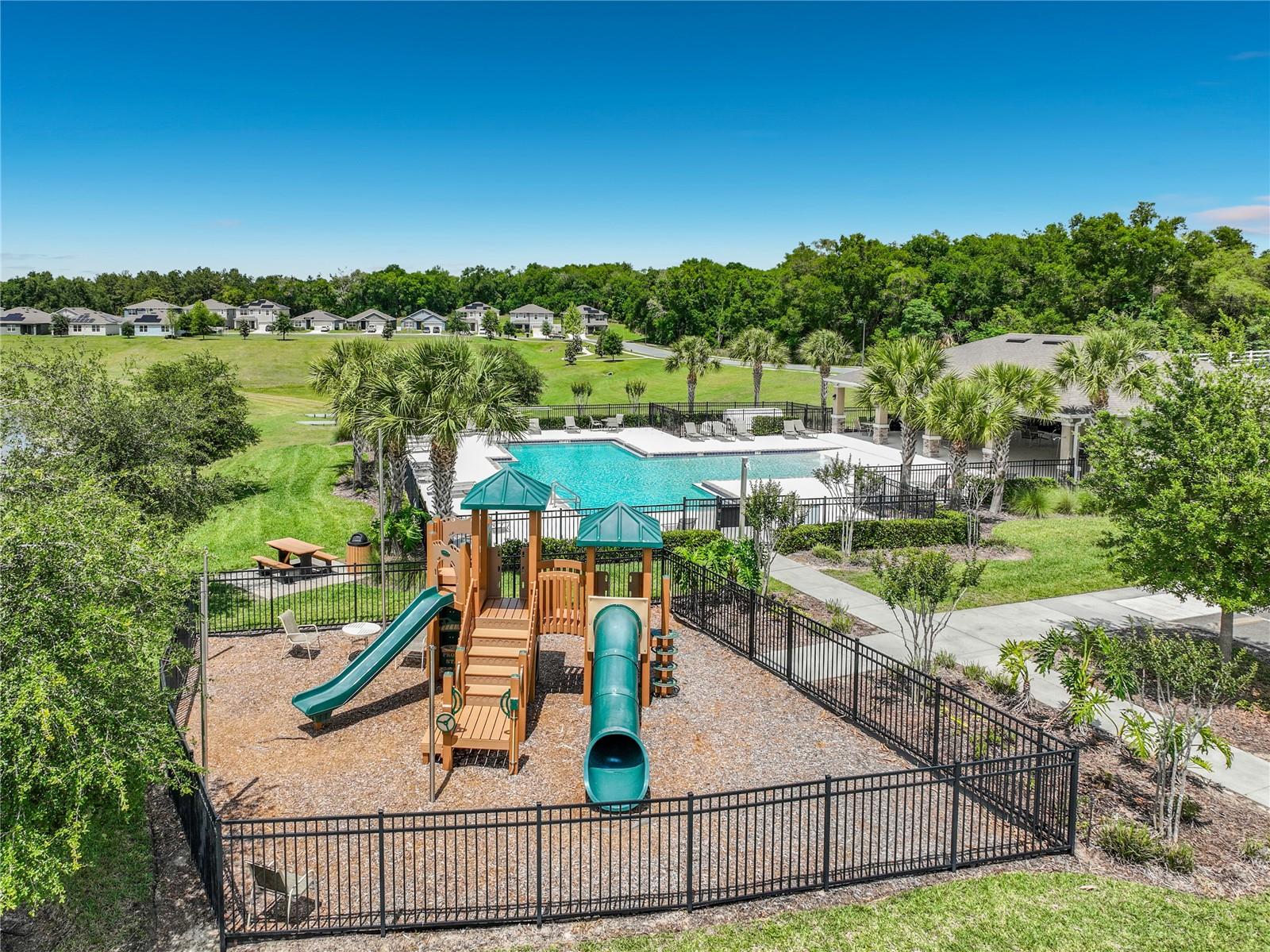 3657 CRIMSON CLOVER DR, MOUNT DORA, FL, 32757