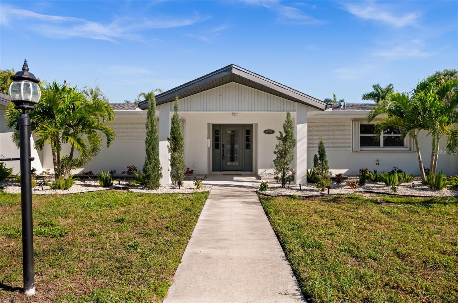 625 W OLYMPIA AVE, PUNTA GORDA, FL, 33950