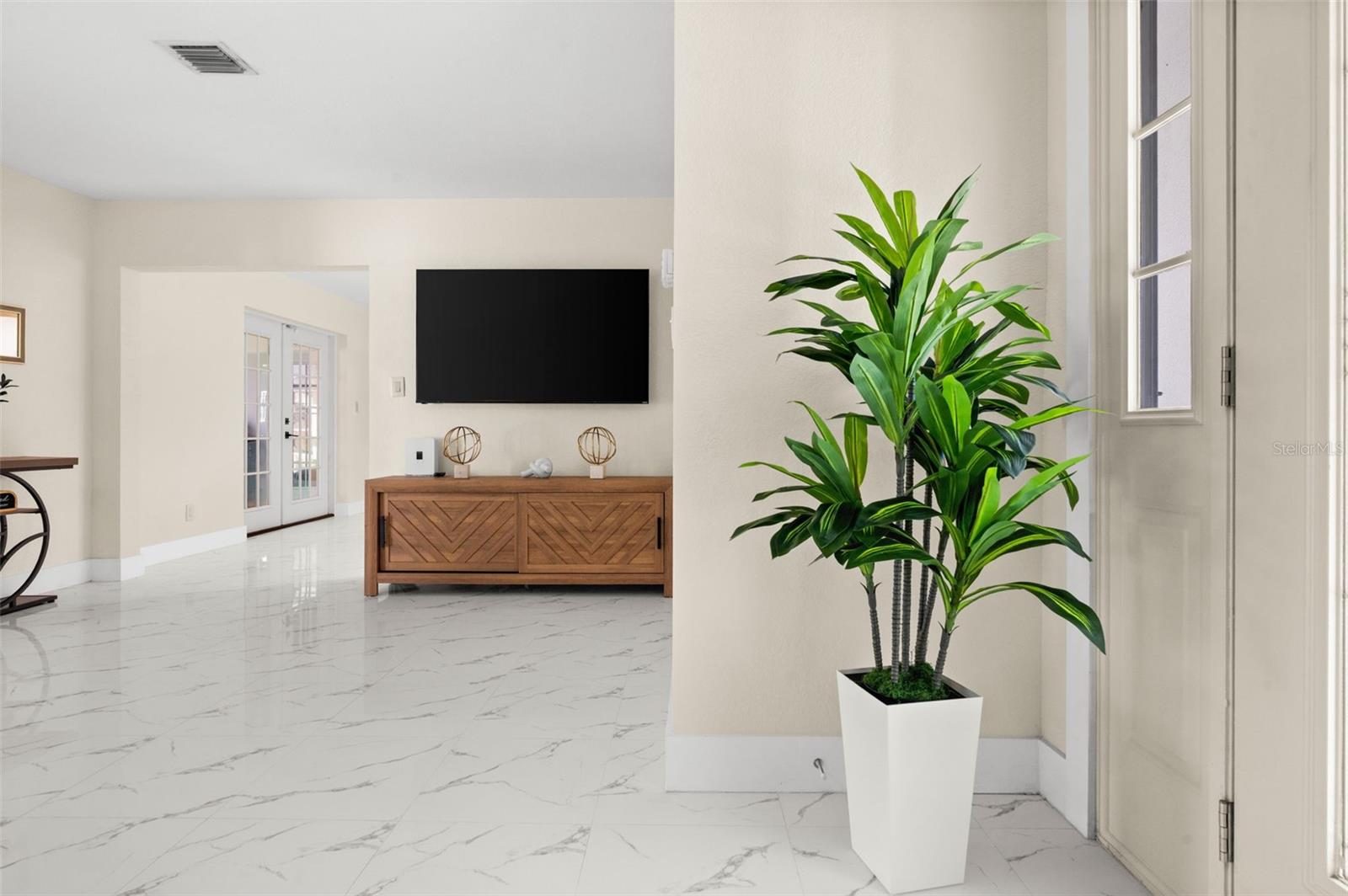 625 W OLYMPIA AVE, PUNTA GORDA, FL, 33950