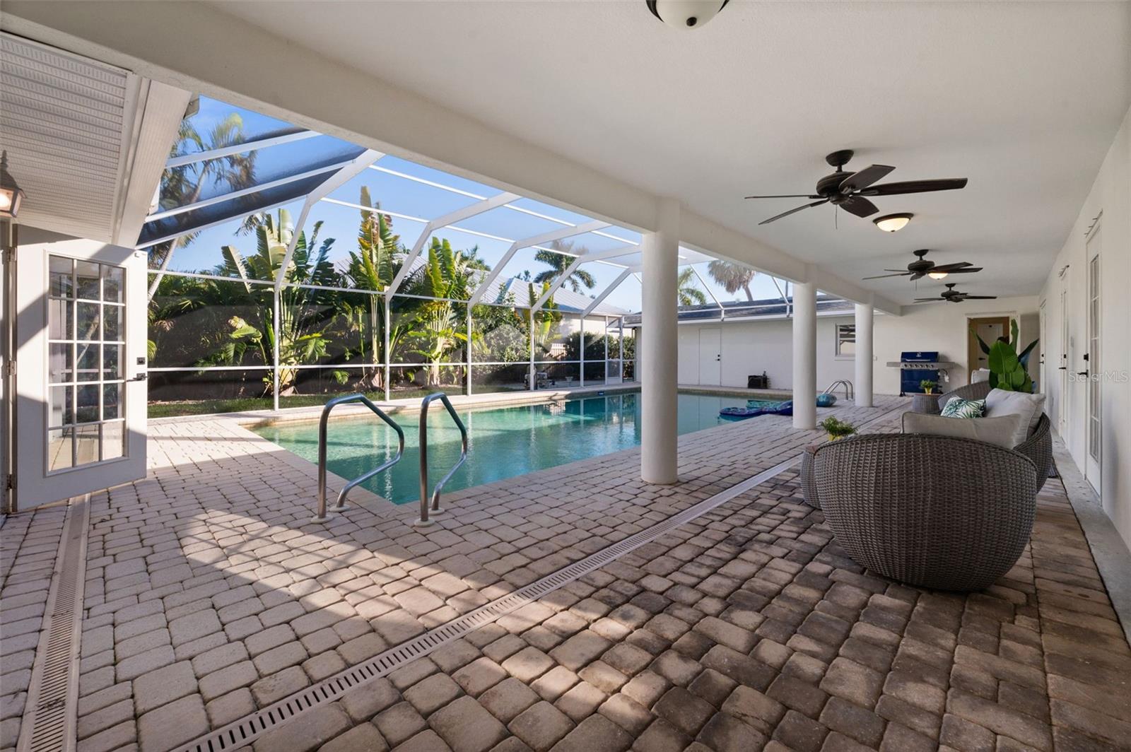 625 W OLYMPIA AVE, PUNTA GORDA, FL, 33950