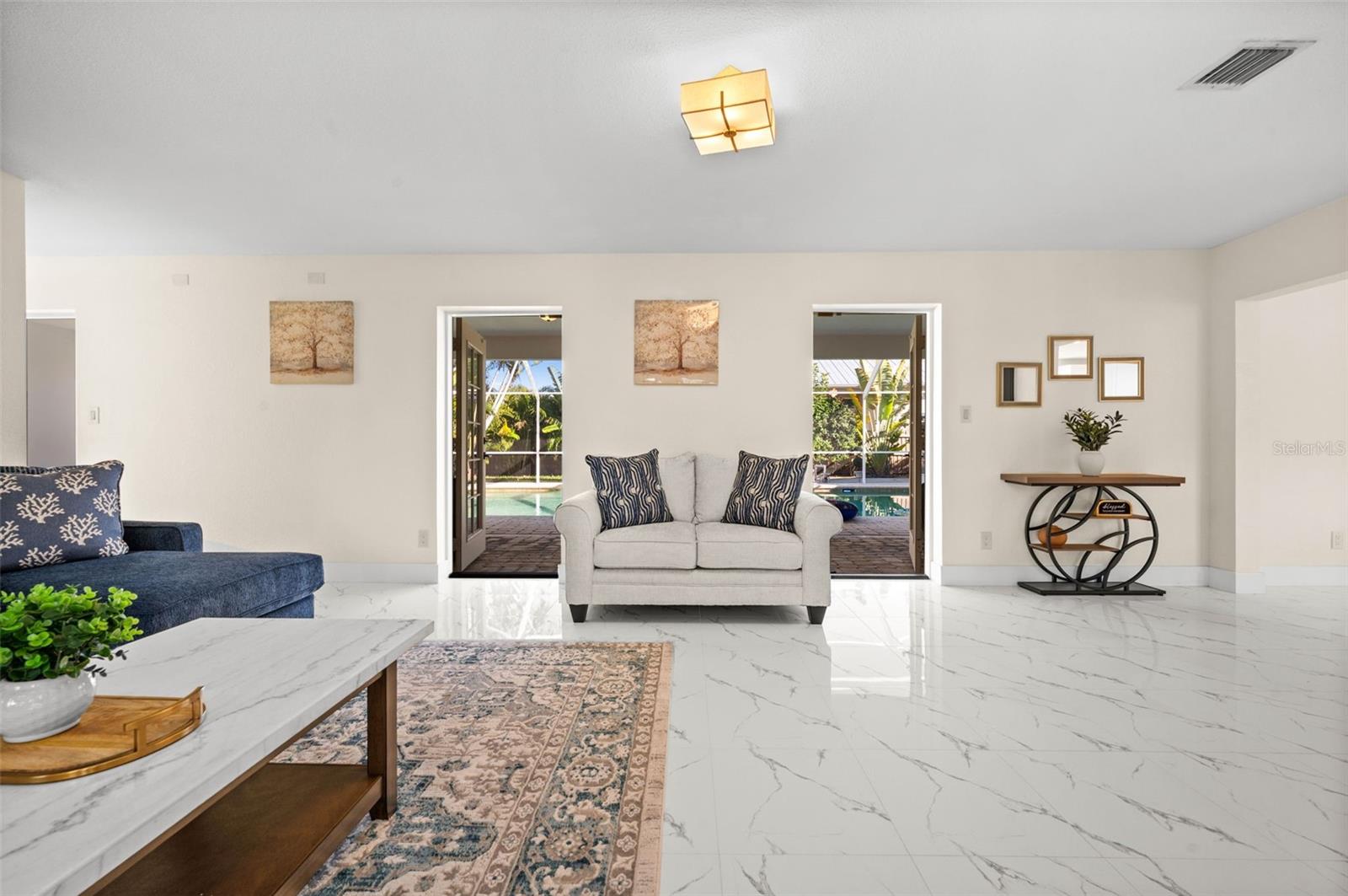 625 W OLYMPIA AVE, PUNTA GORDA, FL, 33950