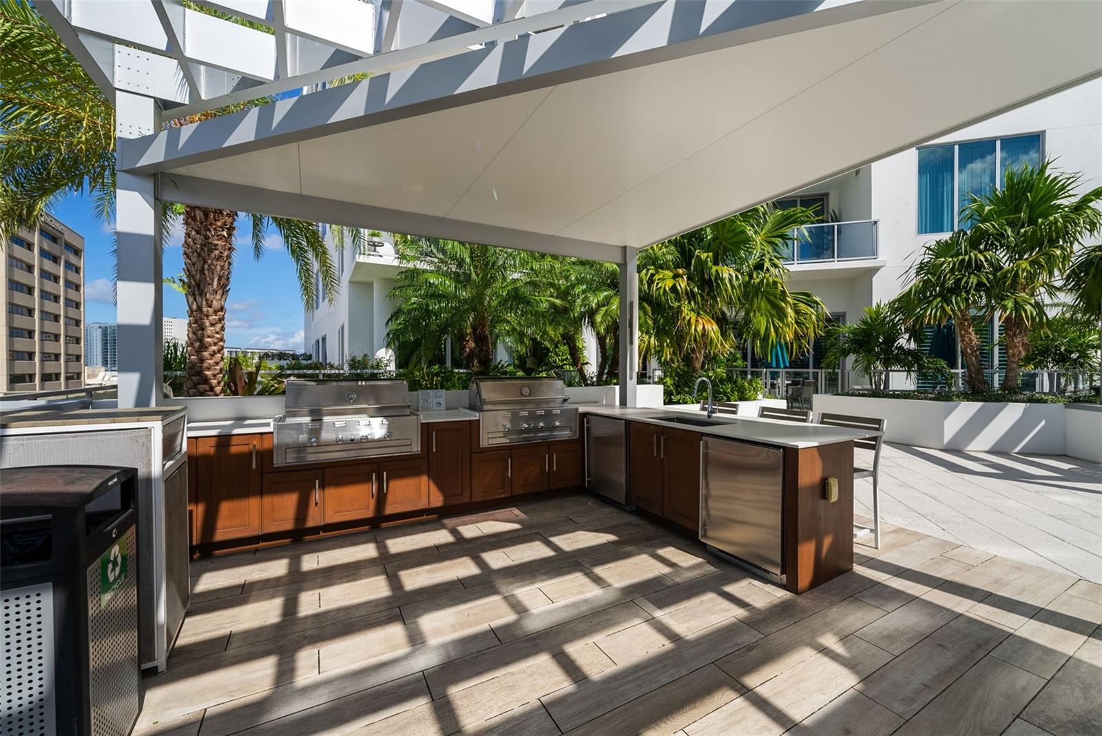 111 S PINEAPPLE AVE #806, SARASOTA, FL, 34236