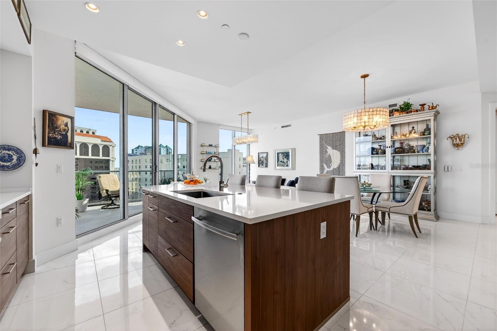111 S PINEAPPLE AVE #806, SARASOTA, FL, 34236