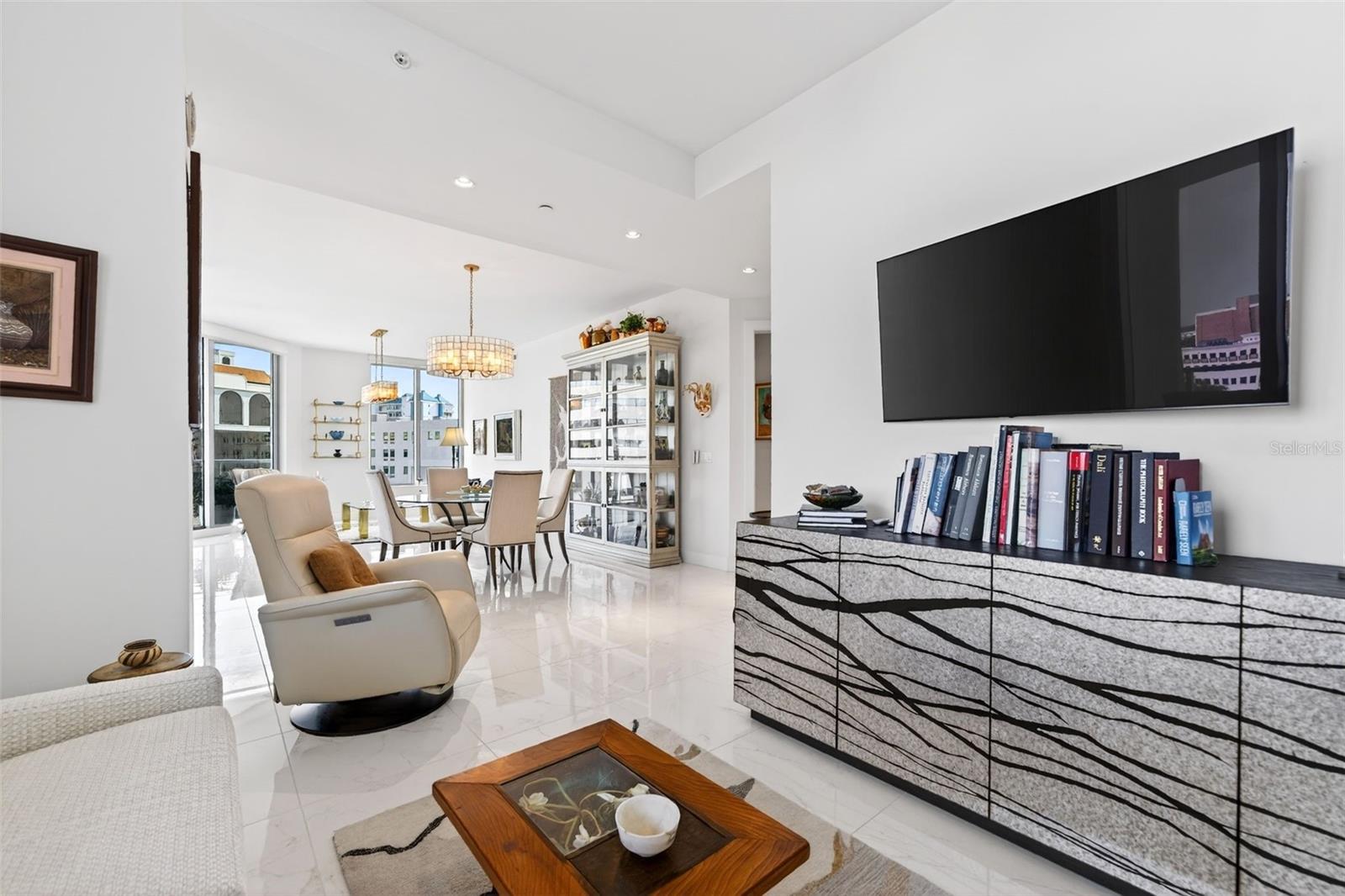 111 S PINEAPPLE AVE #806, SARASOTA, FL, 34236