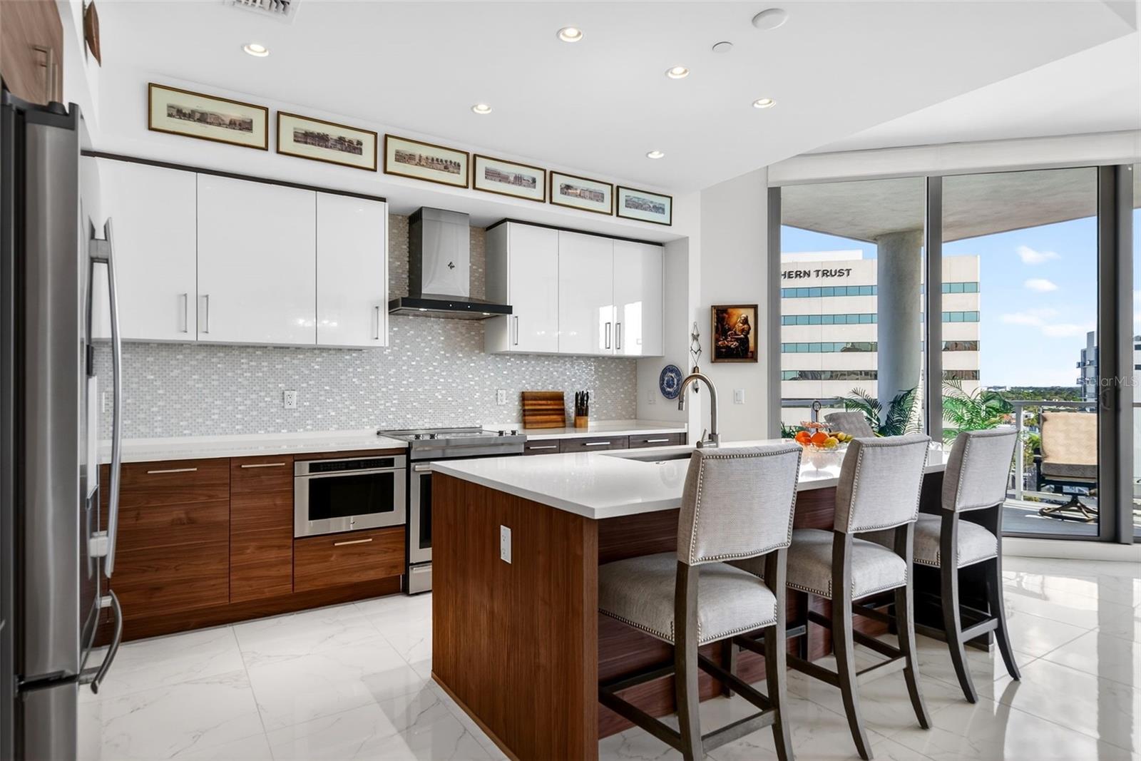 111 S PINEAPPLE AVE #806, SARASOTA, FL, 34236