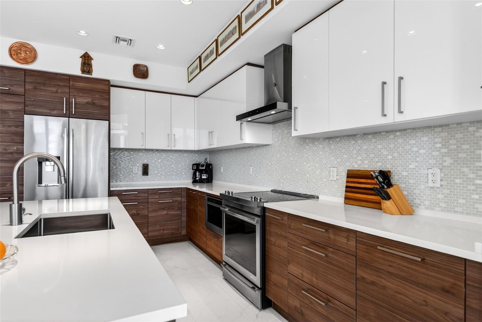 111 S PINEAPPLE AVE #806, SARASOTA, FL, 34236