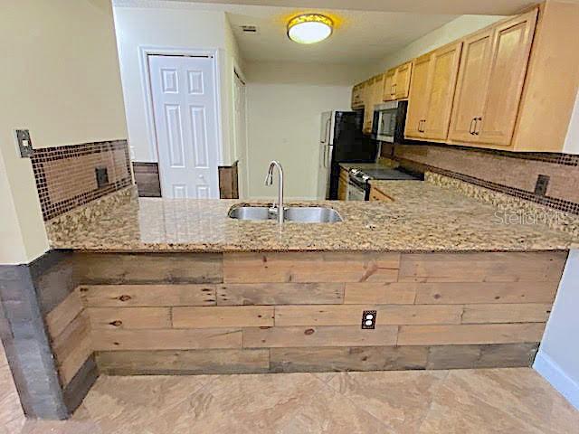 646 KENWICK CIR #103, CASSELBERRY, FL, 32707
