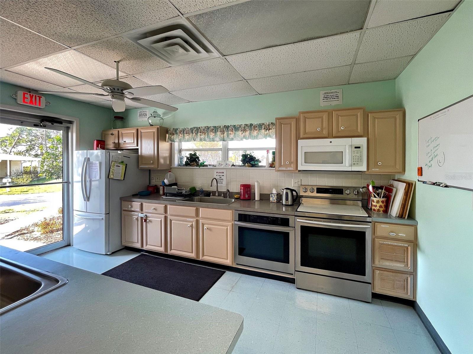 166 EDGEWOOD DR, OSPREY, FL, 34229