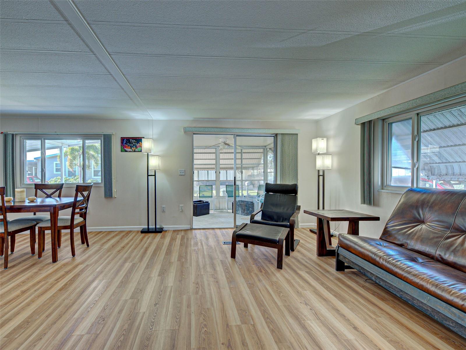 166 EDGEWOOD DR, OSPREY, FL, 34229