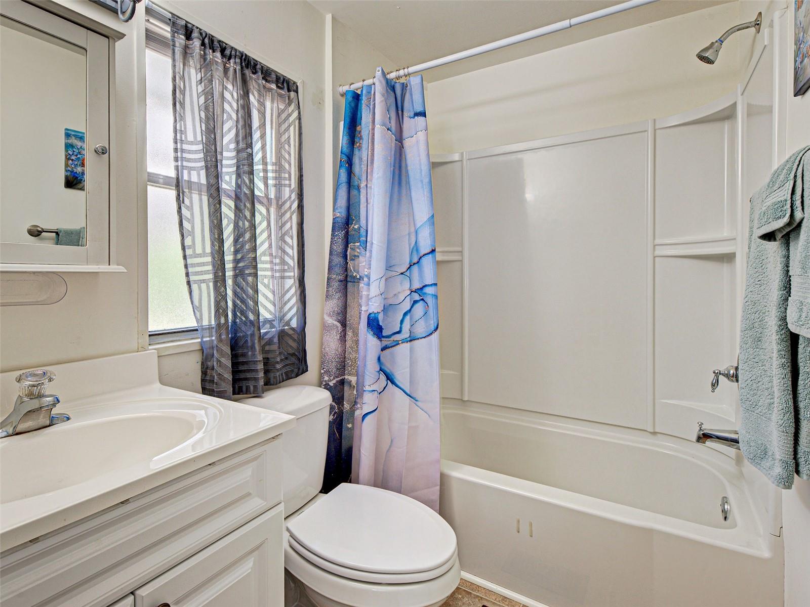 166 EDGEWOOD DR, OSPREY, FL, 34229