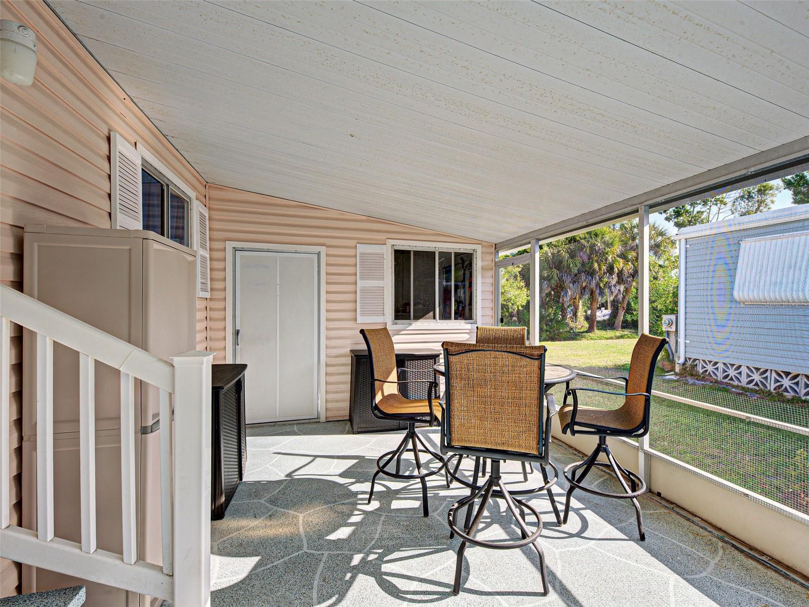 166 EDGEWOOD DR, OSPREY, FL, 34229