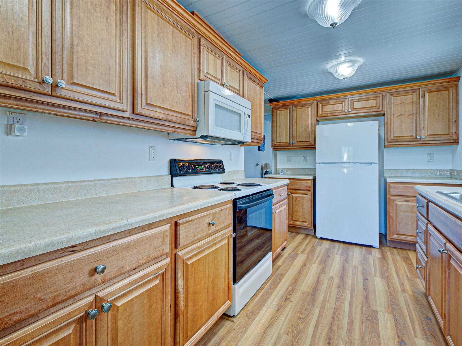 166 EDGEWOOD DR, OSPREY, FL, 34229