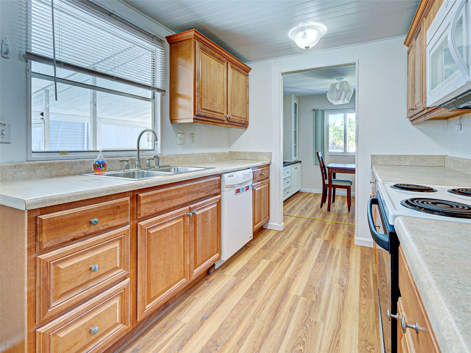 166 EDGEWOOD DR, OSPREY, FL, 34229