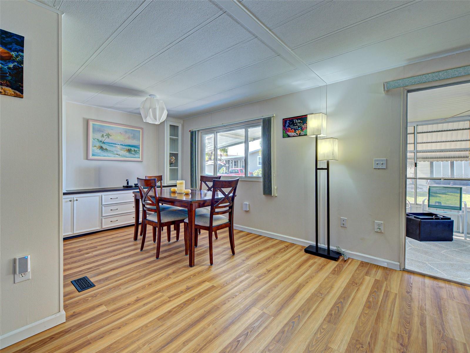 166 EDGEWOOD DR, OSPREY, FL, 34229