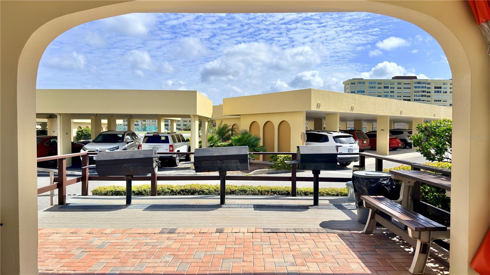 4750 COVE CIR #107, ST PETERSBURG, FL, 33708