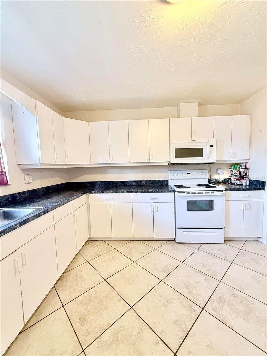 2613 VIZZA LN, NORTH PORT, FL, 34286