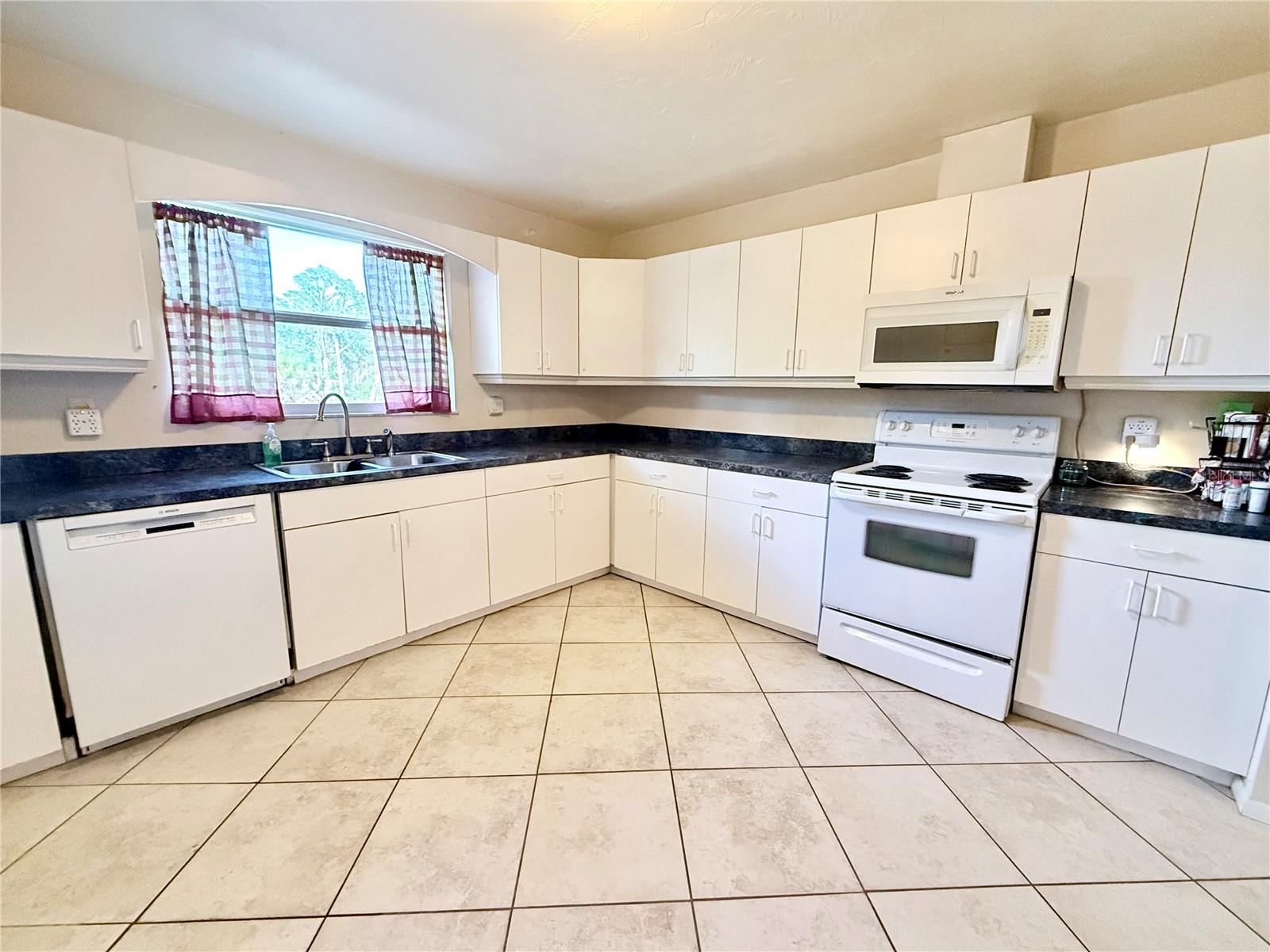 2613 VIZZA LN, NORTH PORT, FL, 34286