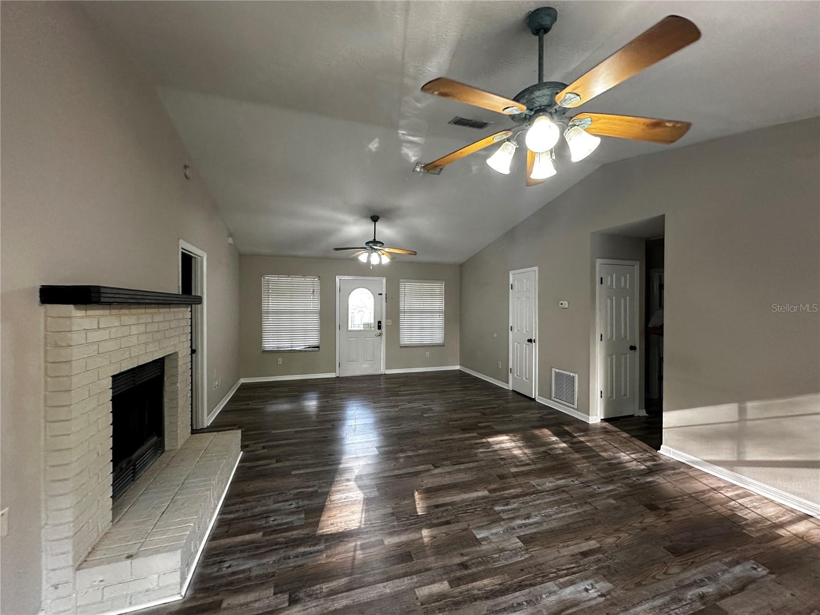 44 TEAK CRSE, OCALA, FL, 34472