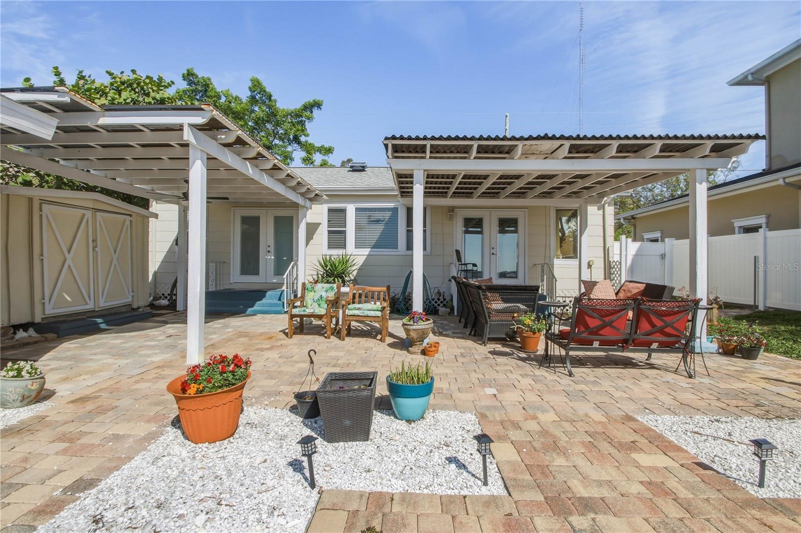 950 WEEDON DR NE, ST PETERSBURG, FL, 33702