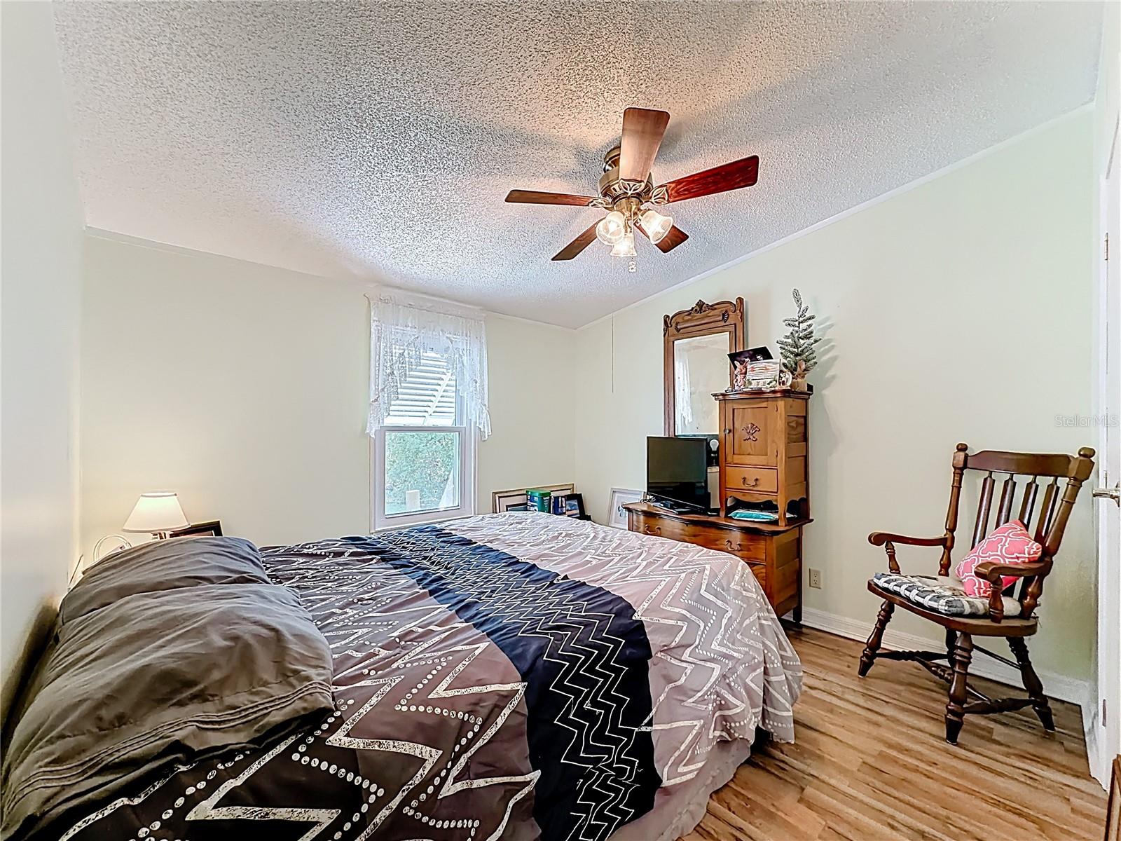 2523 KAREN DR, MOUNT DORA, FL, 32757
