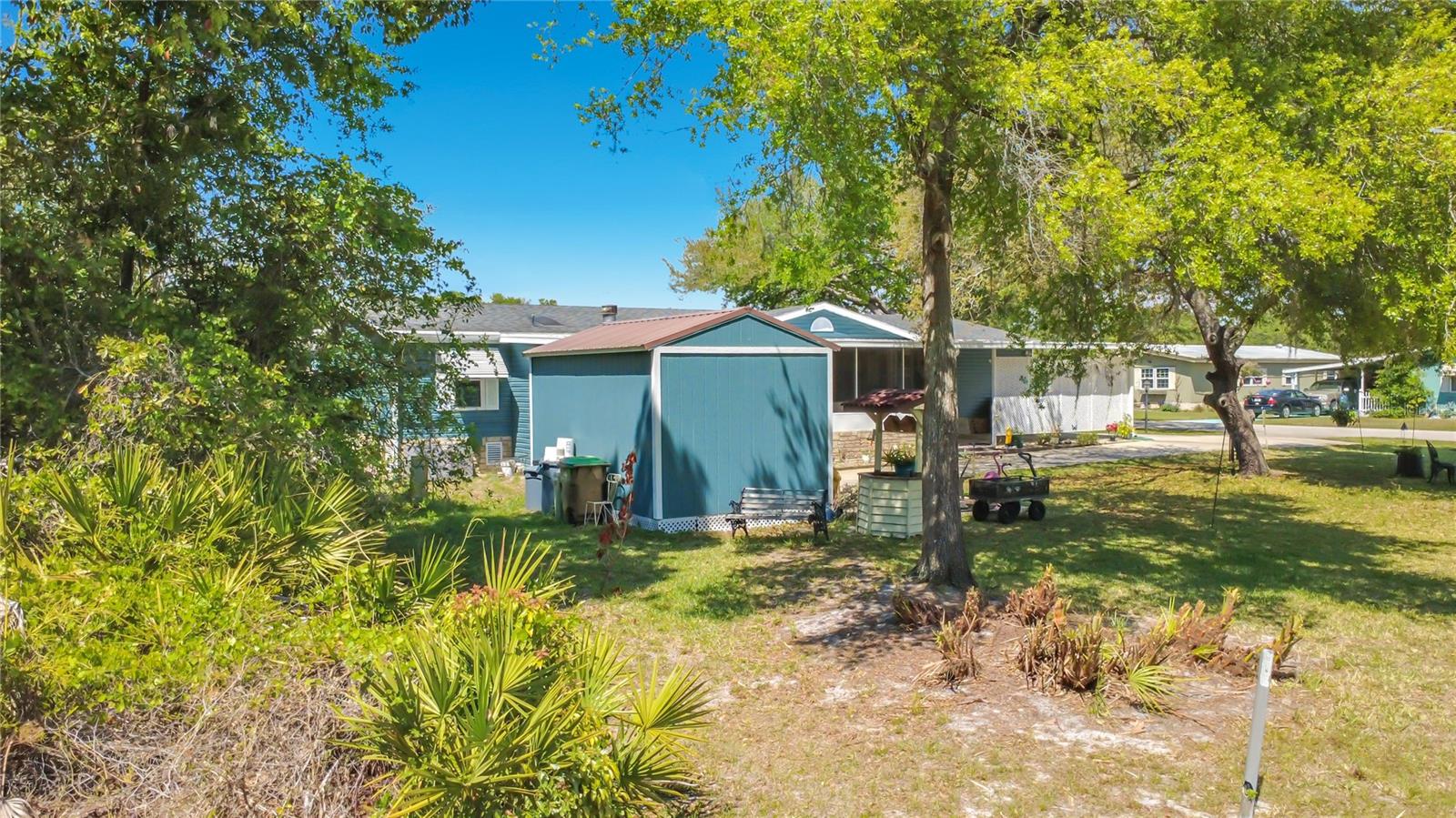 2523 KAREN DR, MOUNT DORA, FL, 32757