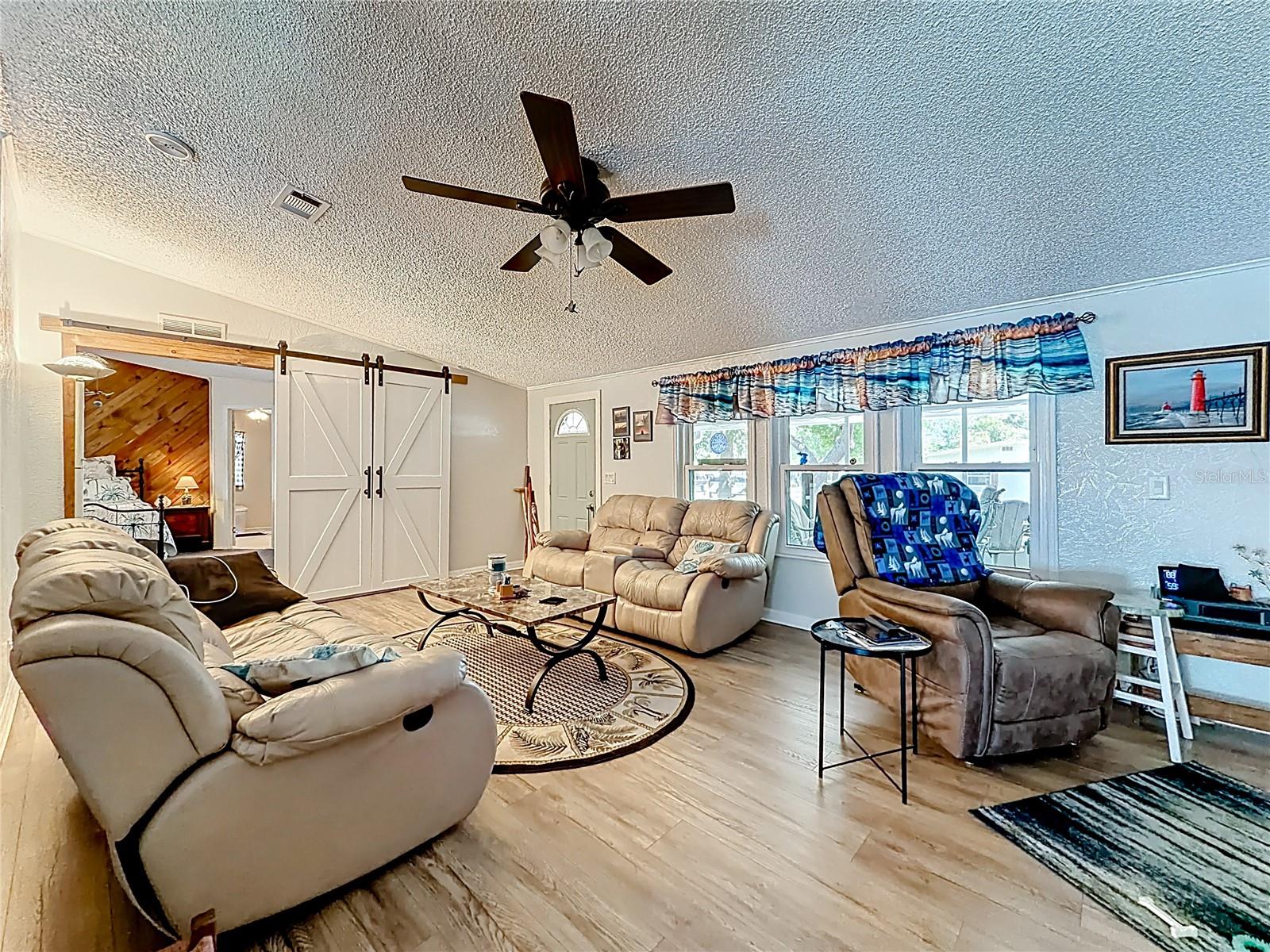 2523 KAREN DR, MOUNT DORA, FL, 32757