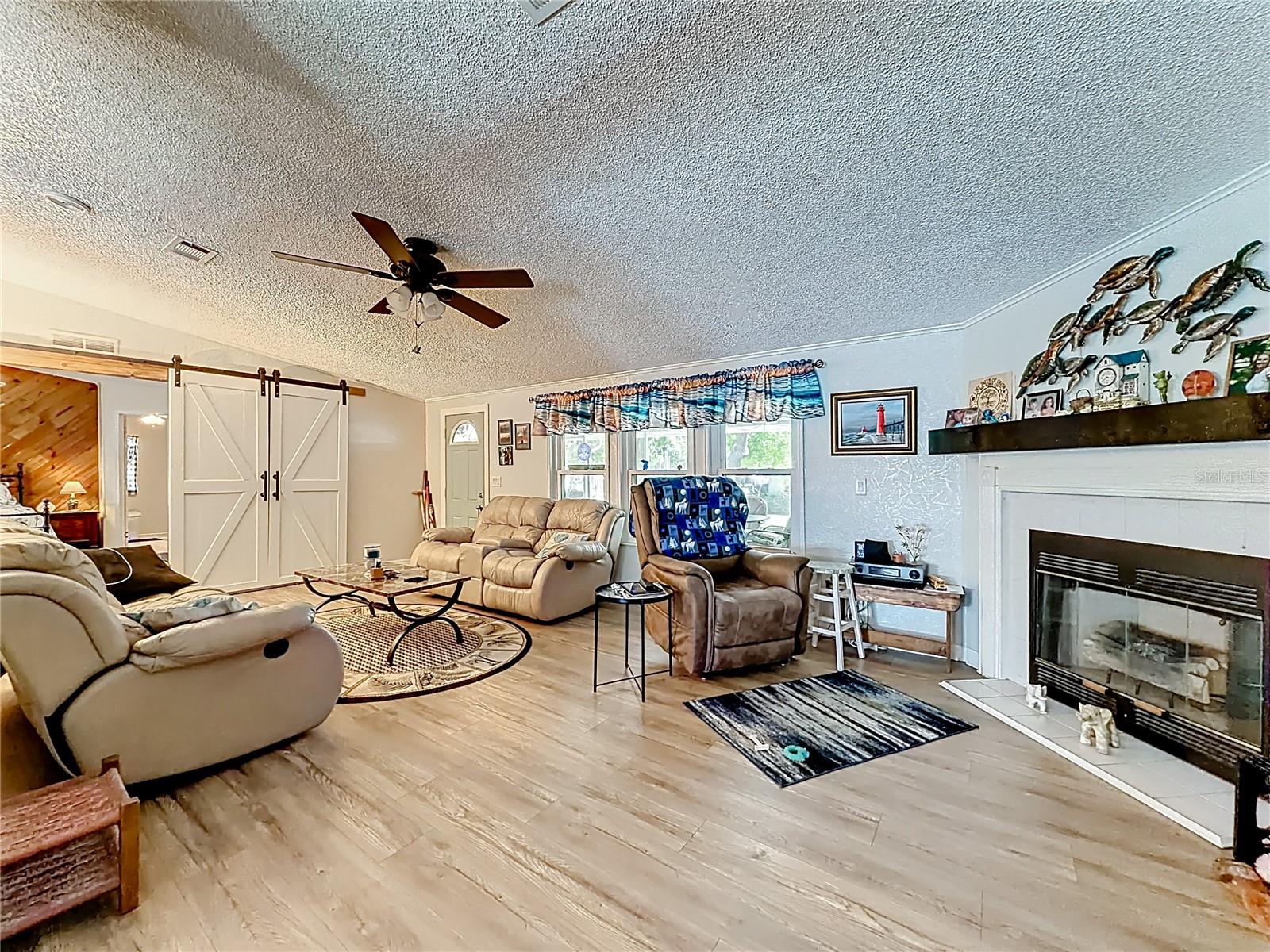2523 KAREN DR, MOUNT DORA, FL, 32757