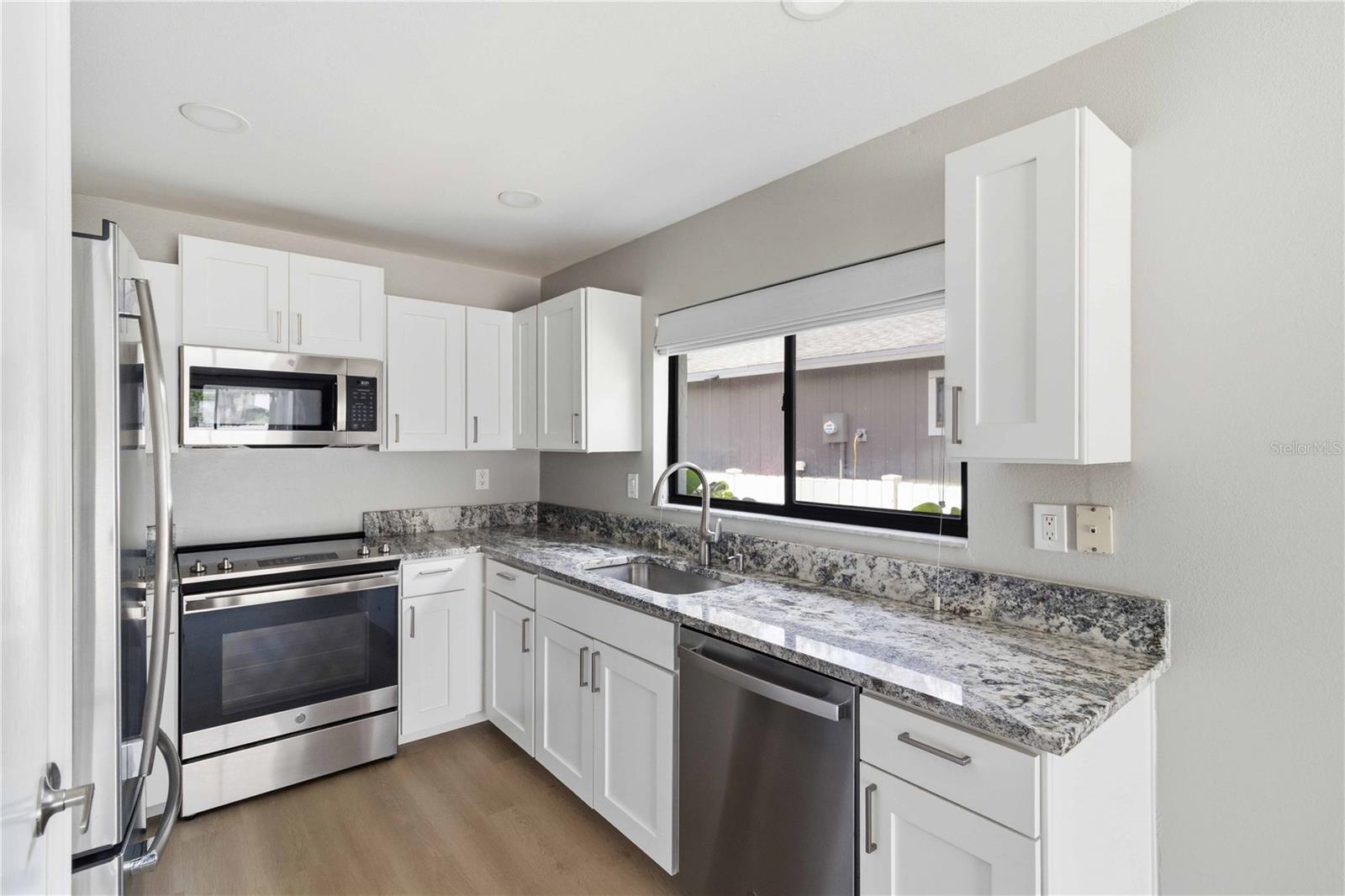 3605 SHADY BROOK LN, SARASOTA, FL, 34243