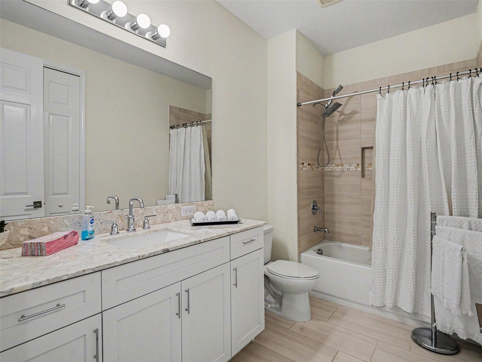 5508 TITLE ROW DR, BRADENTON, FL, 34210