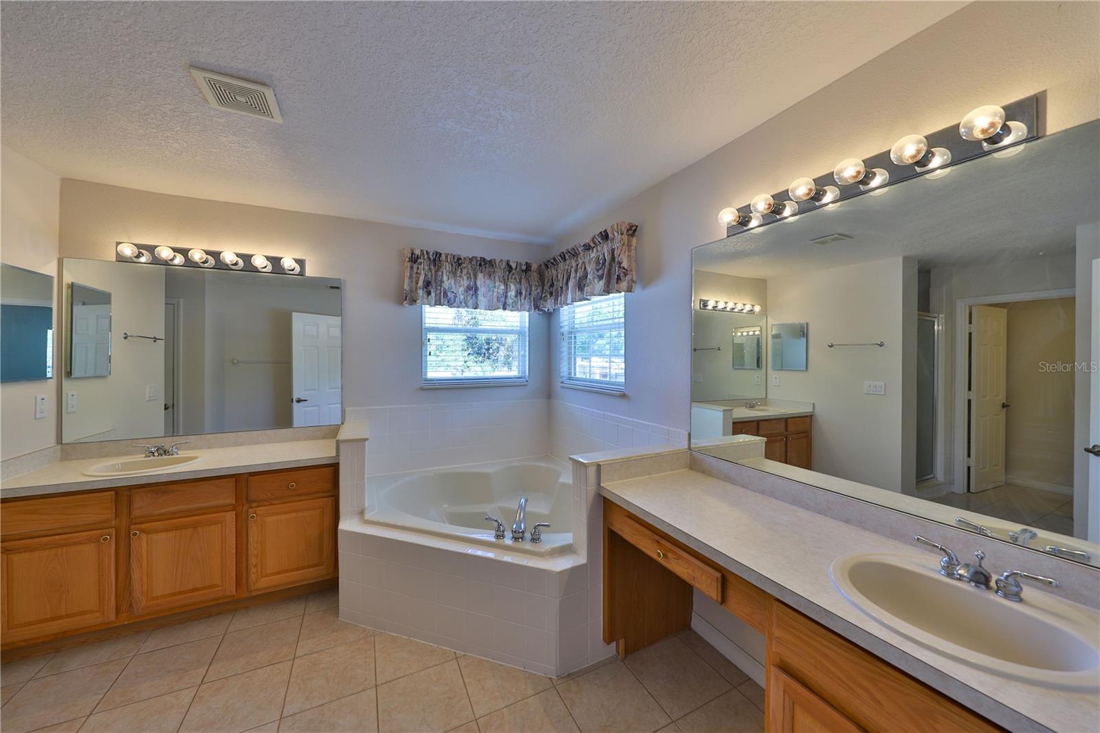 363 TWELVE OAKS DR, WINTER SPRINGS, FL, 32708