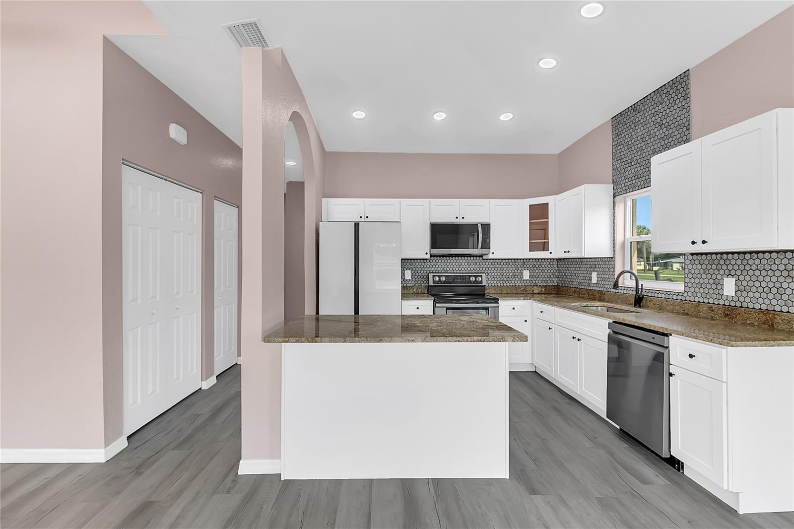 707 HAMILTON ST, NEW SMYRNA BEACH, FL, 32168