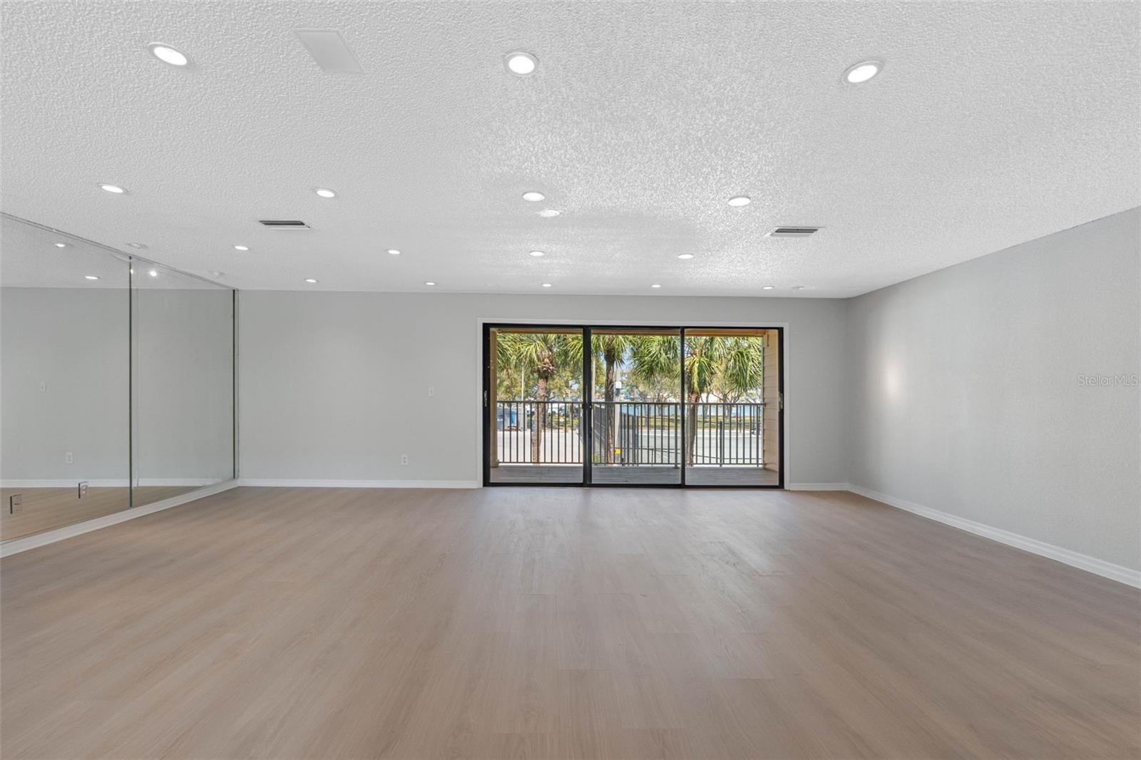 430 SANDY HOOK RD, TREASURE ISLAND, FL, 33706